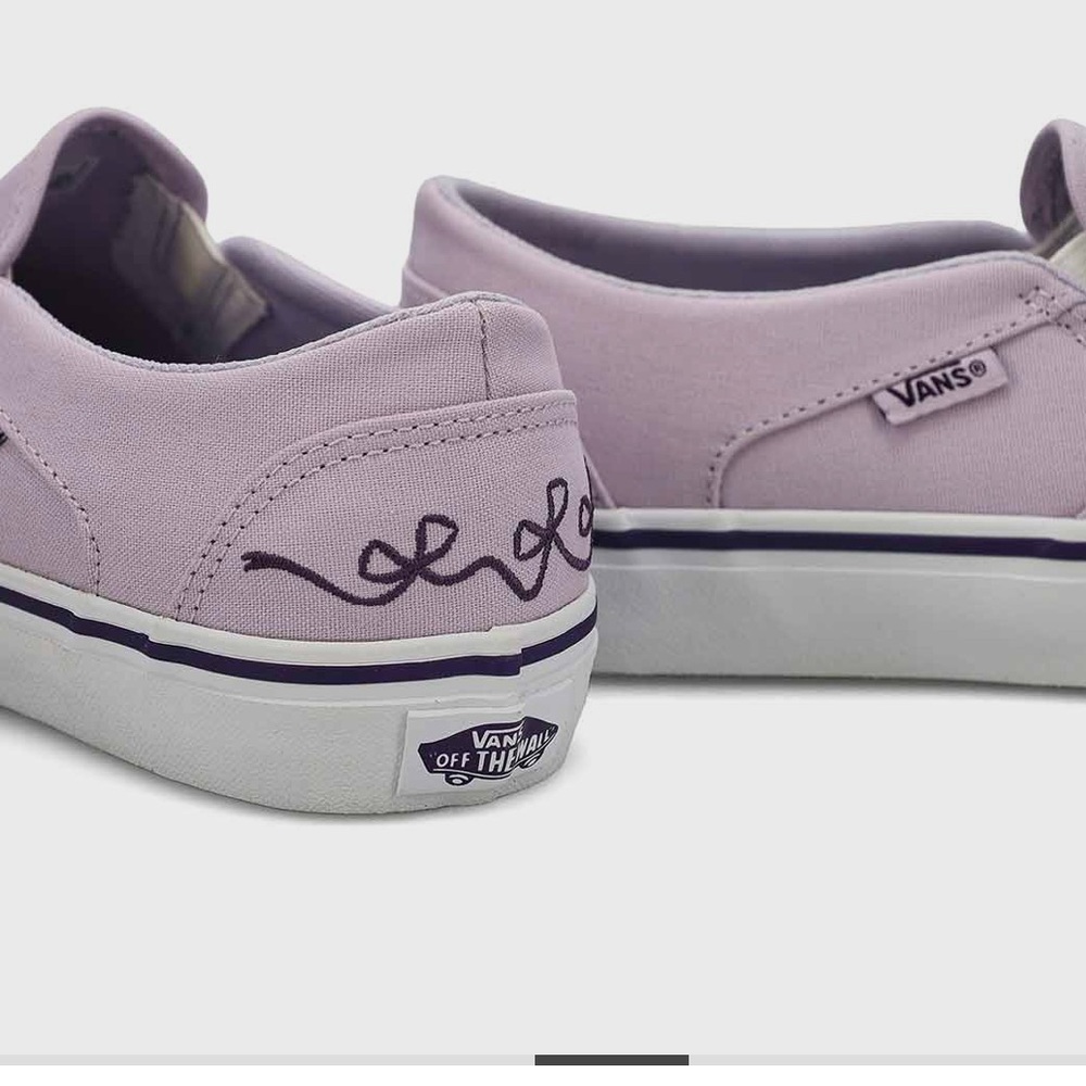 Vans Asher Slip-ins- Women’s- Lilac Mist-          Size 7.5- NEW IN BOX!!
